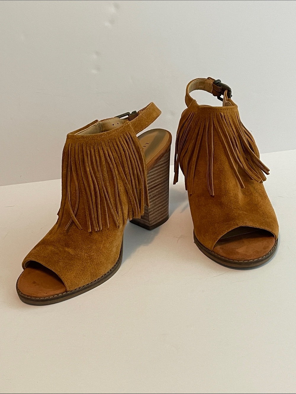 Lucky Brand Liennah suede fringed peep toe slingback bootie sz 8.5m